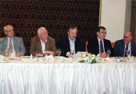 Sivaslı İş Adamları Büyük Kulüp’te Duran Akbulut’a Destek İçin Buluştu…