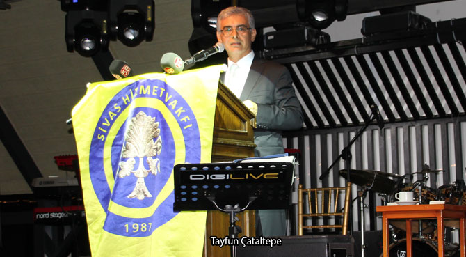 Sivas Hizmet Vakfı İstanbul Şubesi Geleneksel Yardım Gecesi Düzenlendi