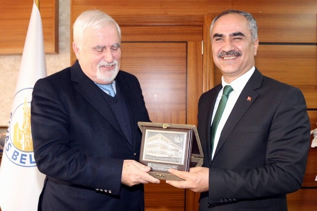 Sivas’a fabrika kurmak için görüşmelere başladı.