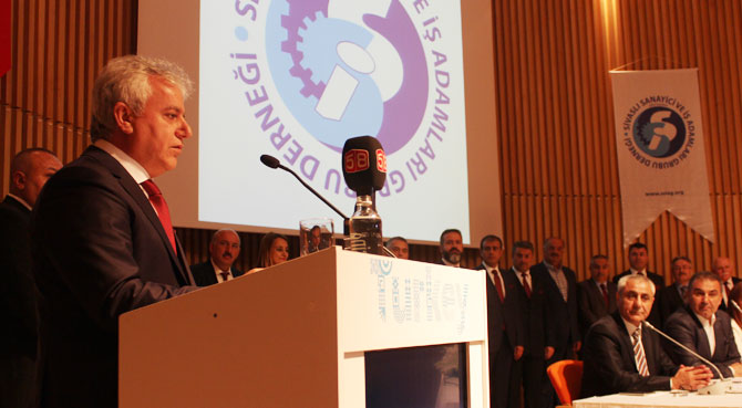 Sivaslı Sanayici ve İşadamları Grubu Derneği’nde Bayrak Değişimi